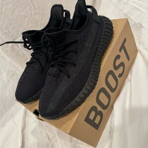Yeezy 350 boost mint condition worn once at home during dinner party